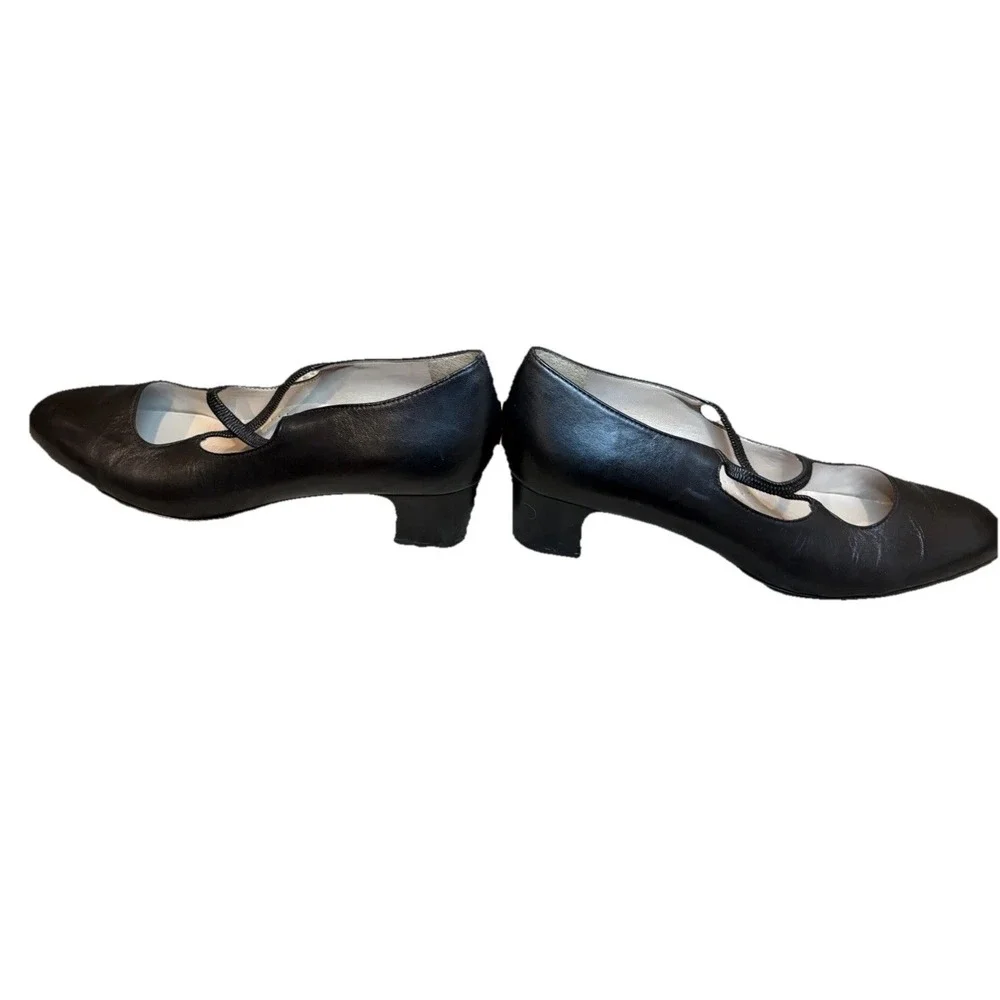 Trotter Black Leather Jamie Pump 2